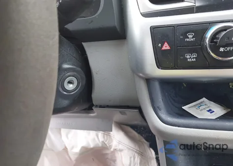 2014 Toyota Highlander Le Plus V6 из США, поврежденный, VIN 5TDZKRFH2ES018801